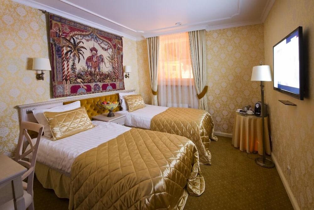 Imperial Hotel & Restaurant Вильнюс Экстерьер фото