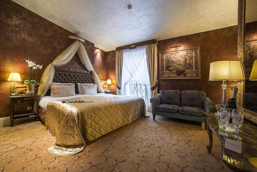 Imperial Hotel & Restaurant Вильнюс Экстерьер фото
